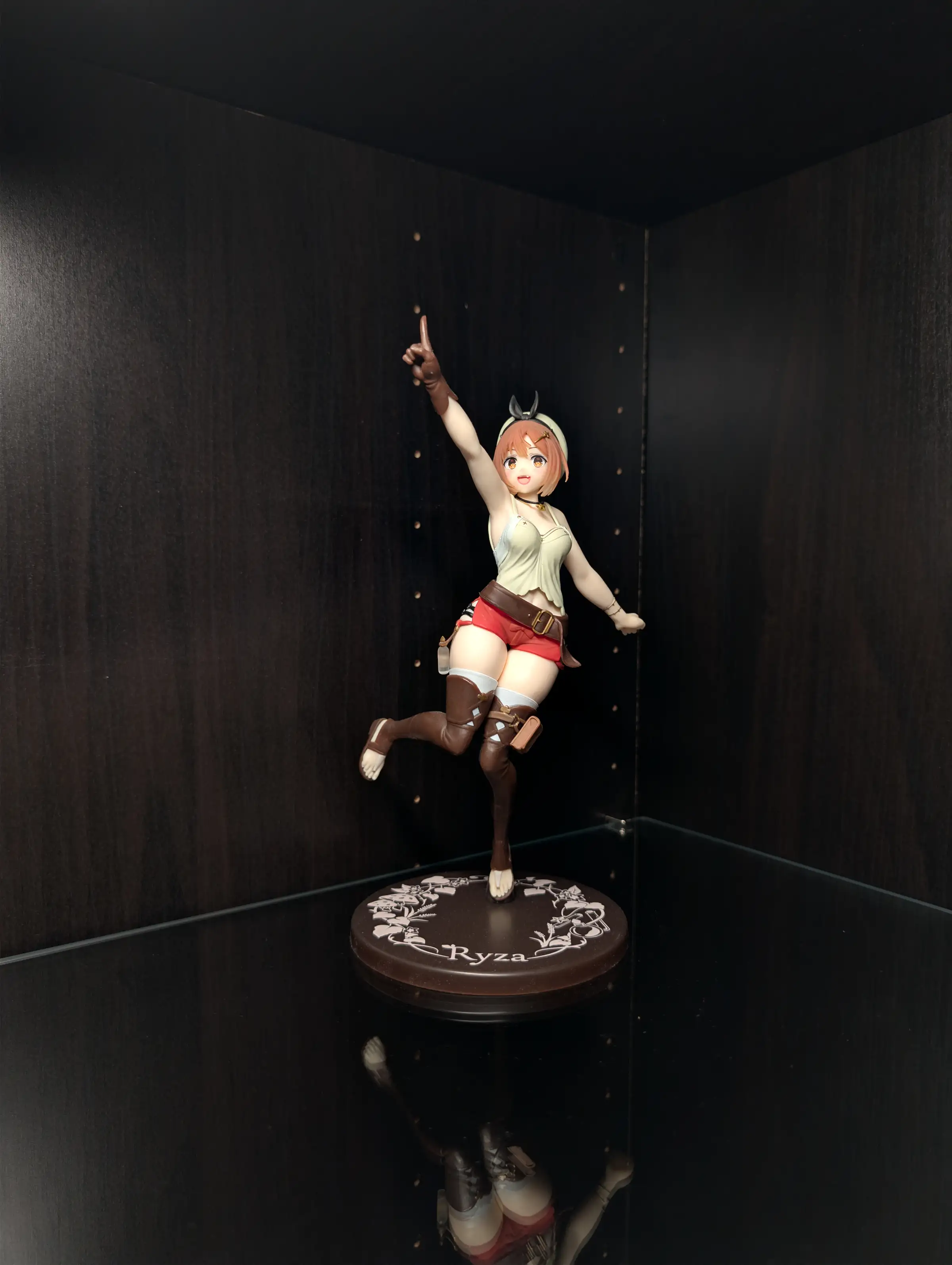 Image of figure Sweaterless Ryza