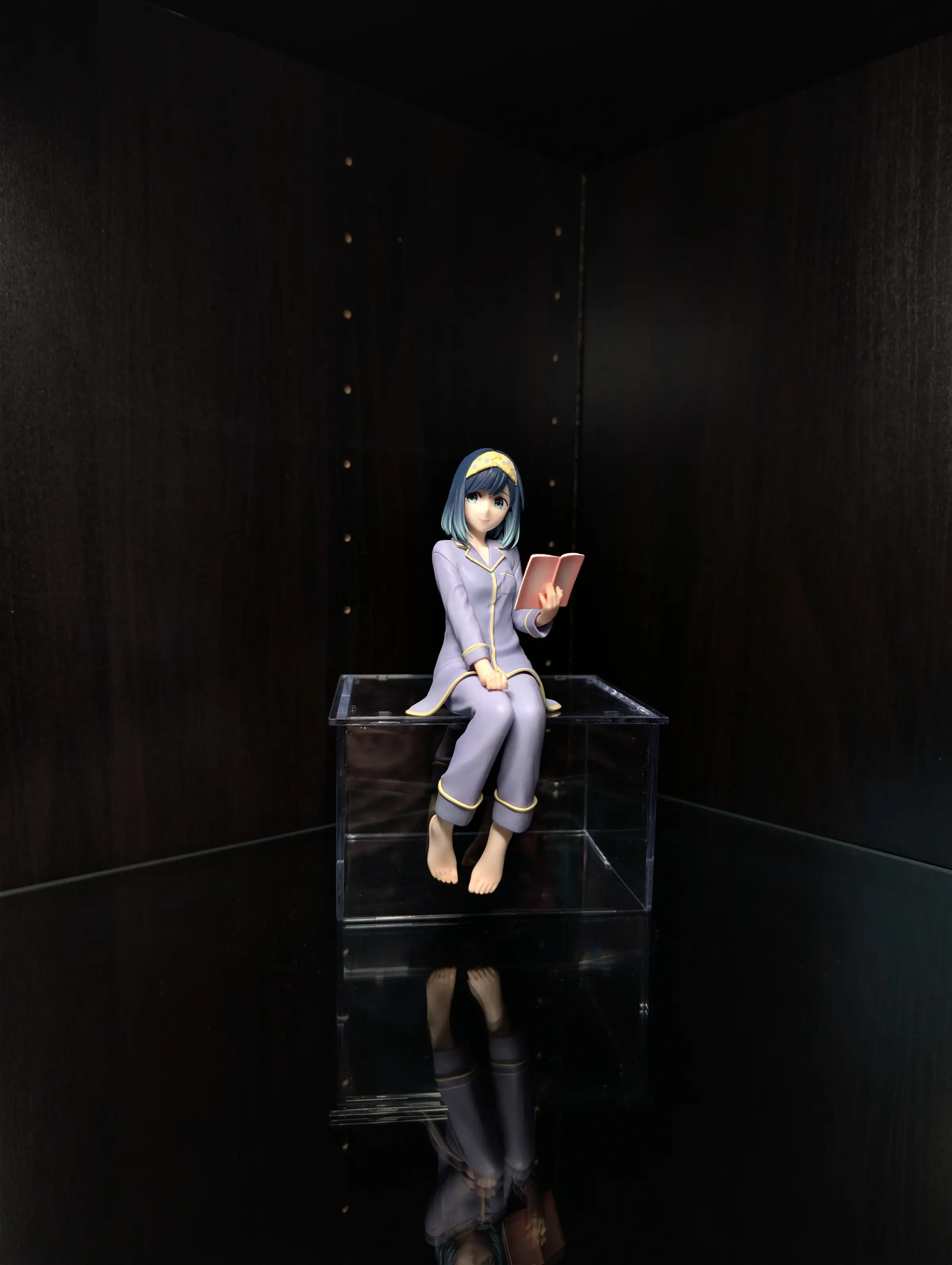 Image of figure Bedtime Kurokawa Akane