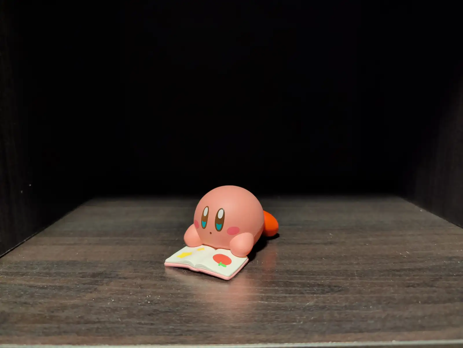 Image of figure Reading Kirby
