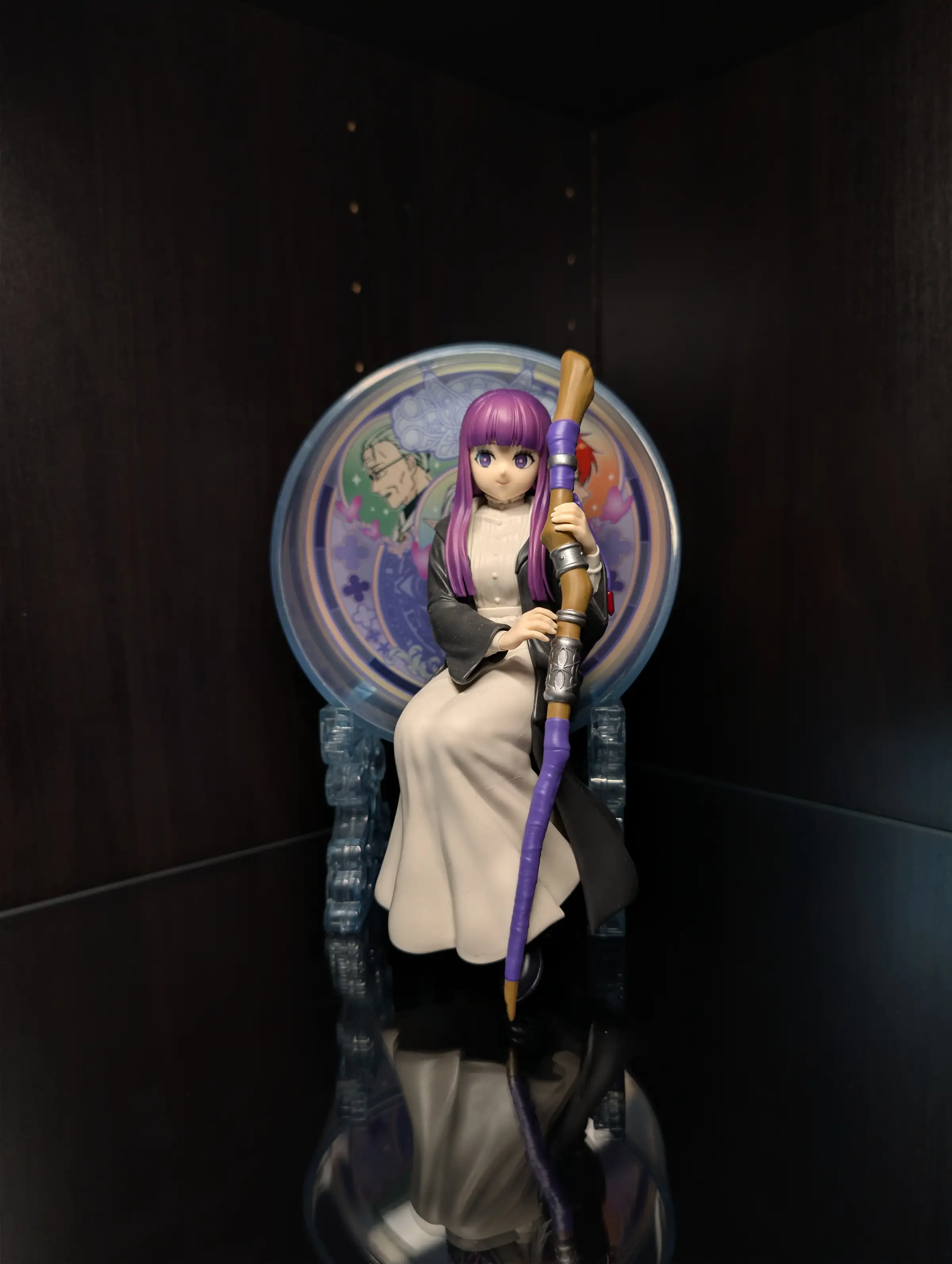 Image of figure Stained Glass Fern